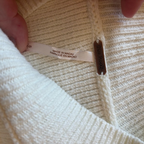 Free People Cropped Cream Sweater - Picture 4 of 5